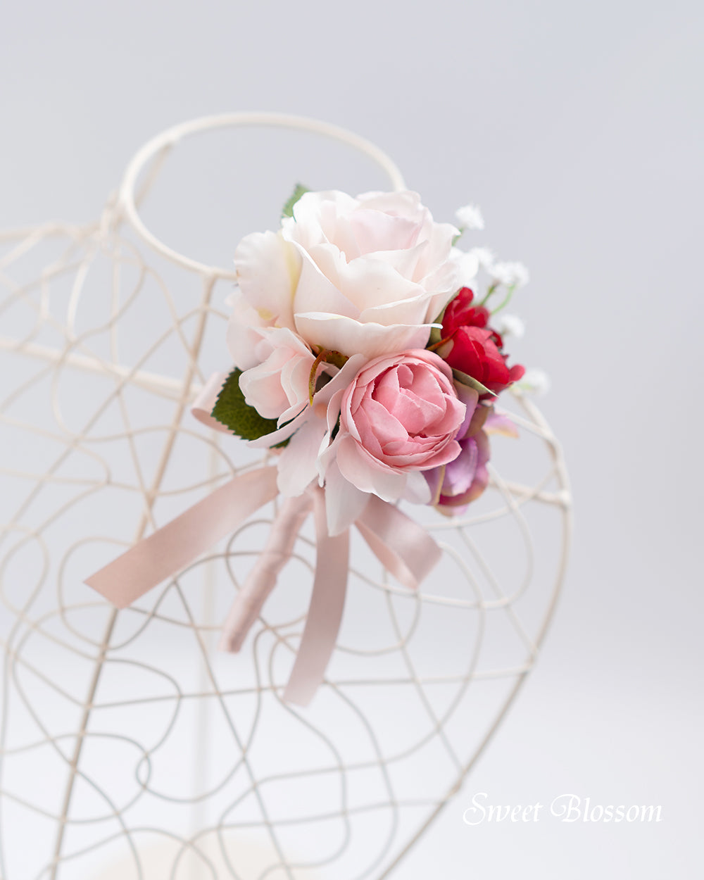【アーティフィシャルフラワー】くすみピンクのクラッチブーケ
