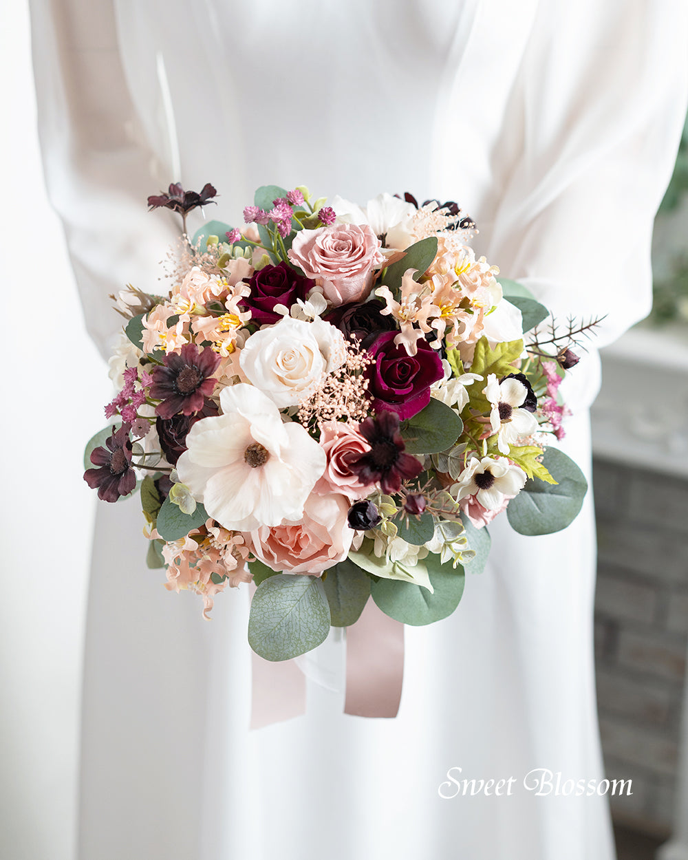 【プリザーブドフラワー】ニュアンスカラーのクラッチブーケ