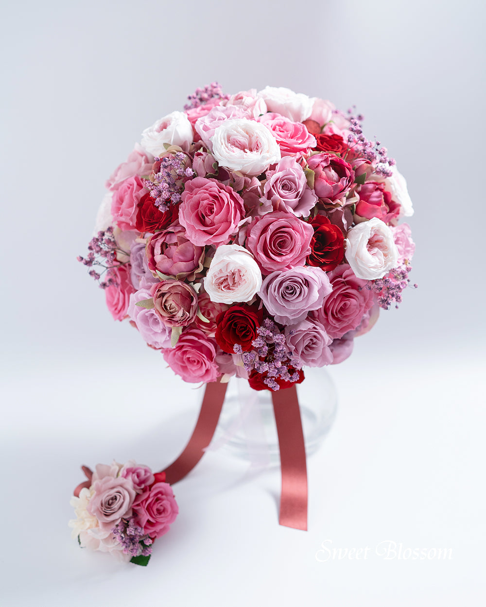 【プリザーブドフラワー】ピンクグラデーションのクラッチブーケ