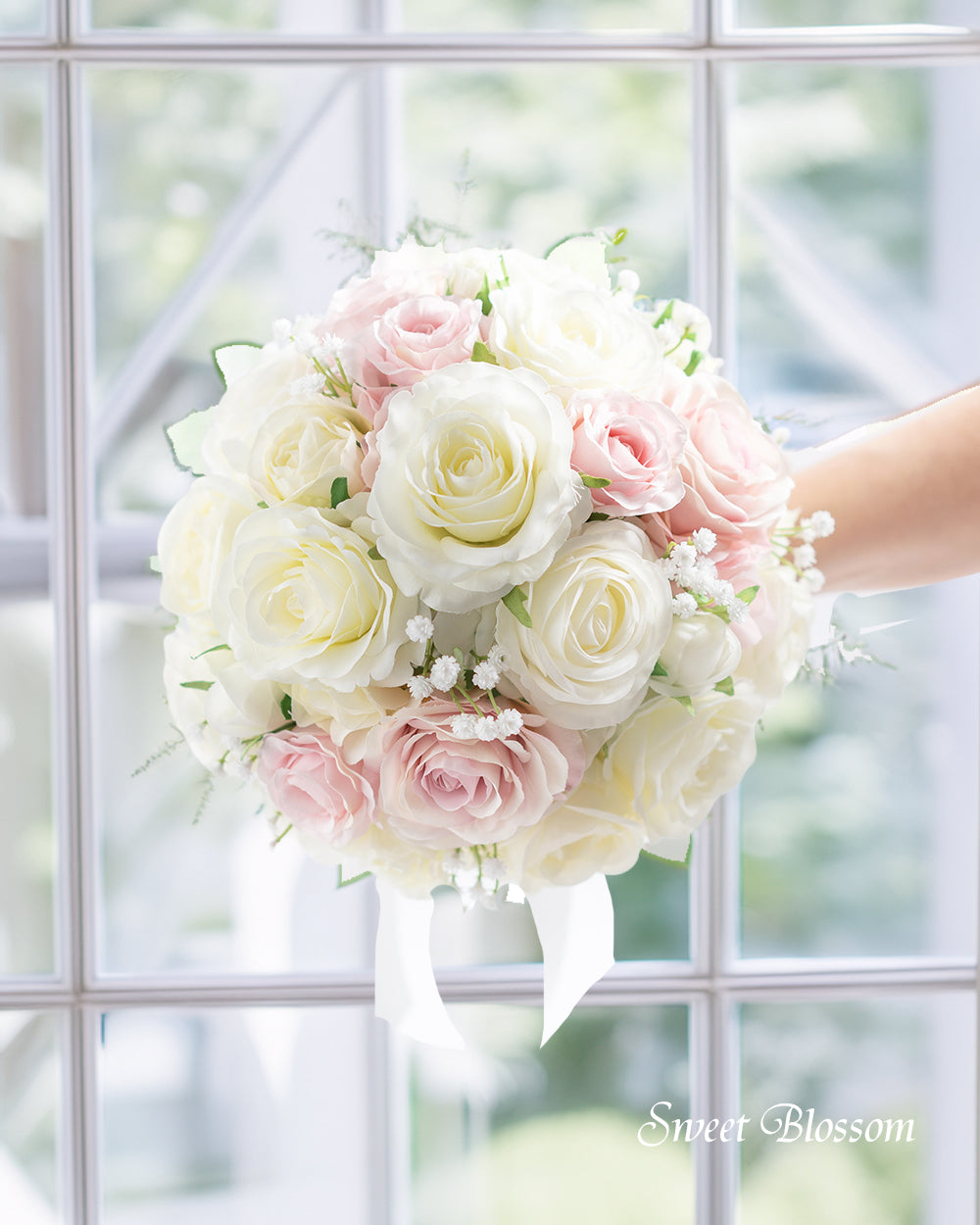【アーティフィシャルフラワー】ホワイト＆ピンクローズのラウンドブーケ